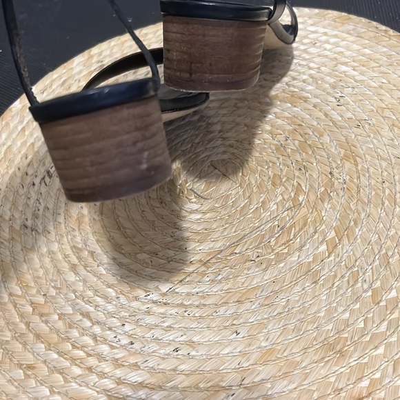 J.Crew Italy Made Navy Leather Sandals Size 6 - Picture 10 of 13